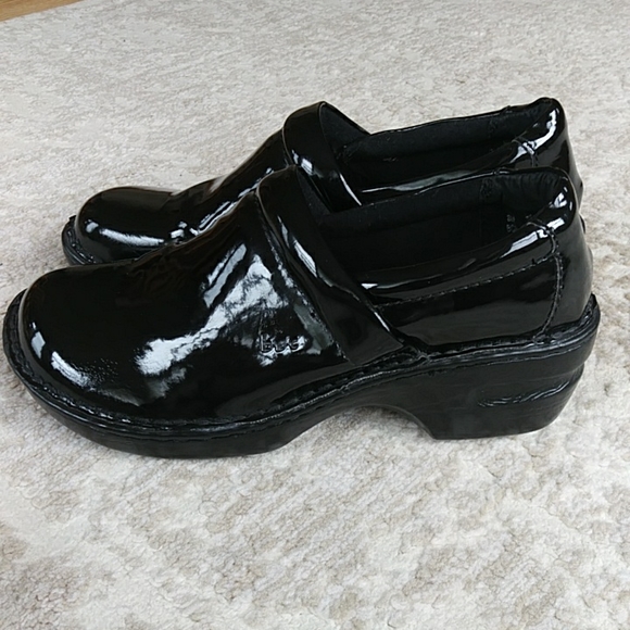 NWOT B.O.C. Concept Patent Leather Wedge Chunky Heel Mules Clogs 8M Black Glossy - Picture 2 of 15